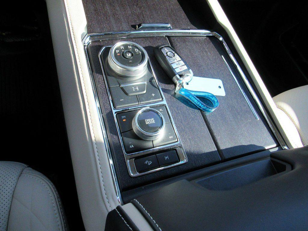used 2023 Ford Expedition car, priced at $67,895