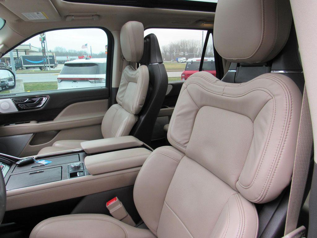 used 2024 Lincoln Navigator car, priced at $75,895