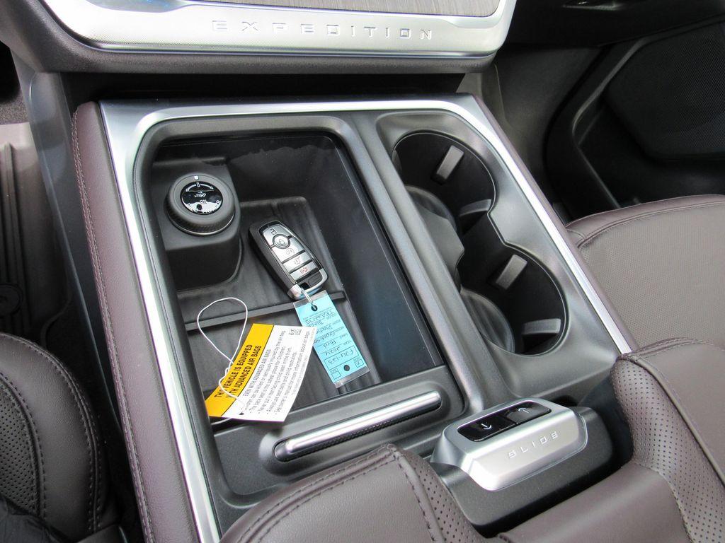 new 2026 Ford Expedition car, priced at $94,559
