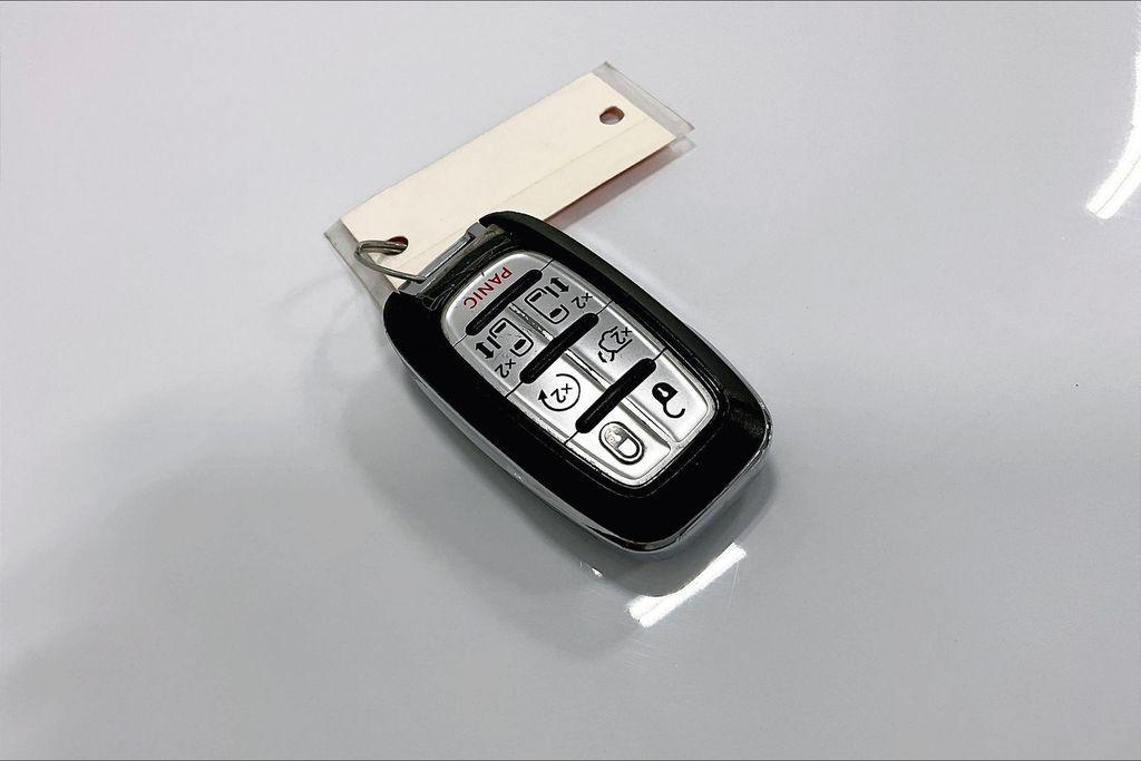 used 2023 Chrysler Pacifica car, priced at $26,900
