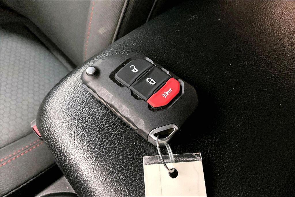 used 2023 Jeep Gladiator car, priced at $37,900