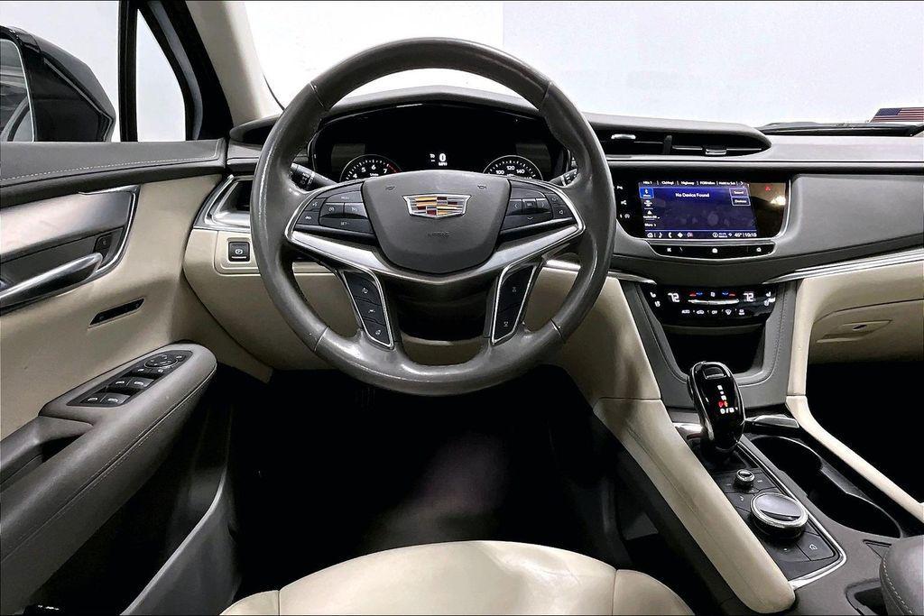 used 2021 Cadillac XT5 car, priced at $25,000