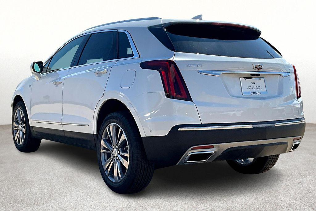 new 2025 Cadillac XT5 car, priced at $57,915