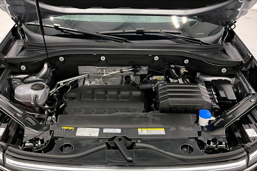 used 2025 Volkswagen Atlas car, priced at $33,000
