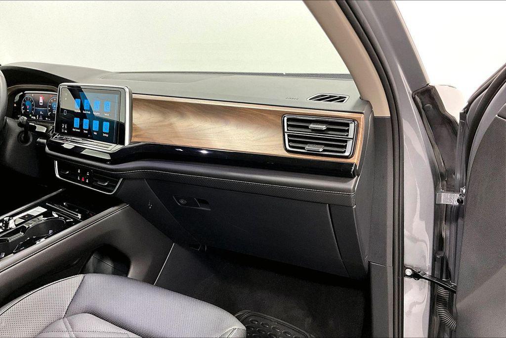 used 2025 Volkswagen Atlas car, priced at $33,000