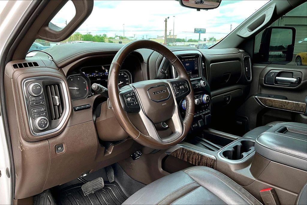 used 2021 GMC Sierra 2500 car, priced at $52,000