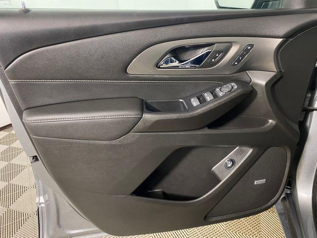used 2023 Chevrolet Traverse car, priced at $34,670