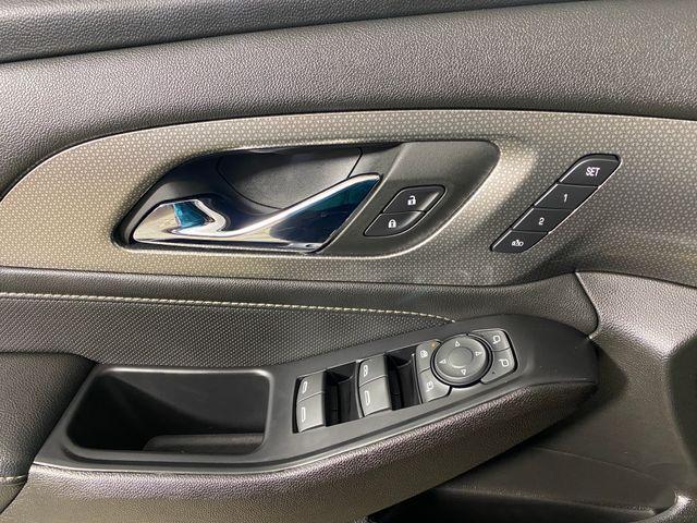 used 2023 Chevrolet Traverse car, priced at $34,670