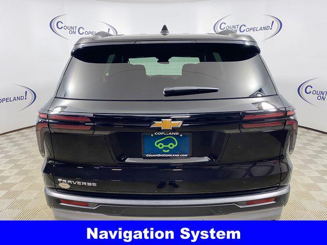 used 2025 Chevrolet Traverse car, priced at $33,981