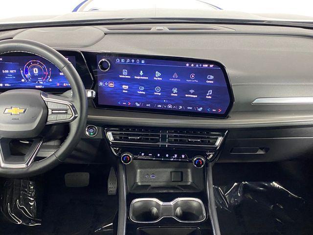 used 2025 Chevrolet Traverse car, priced at $33,981