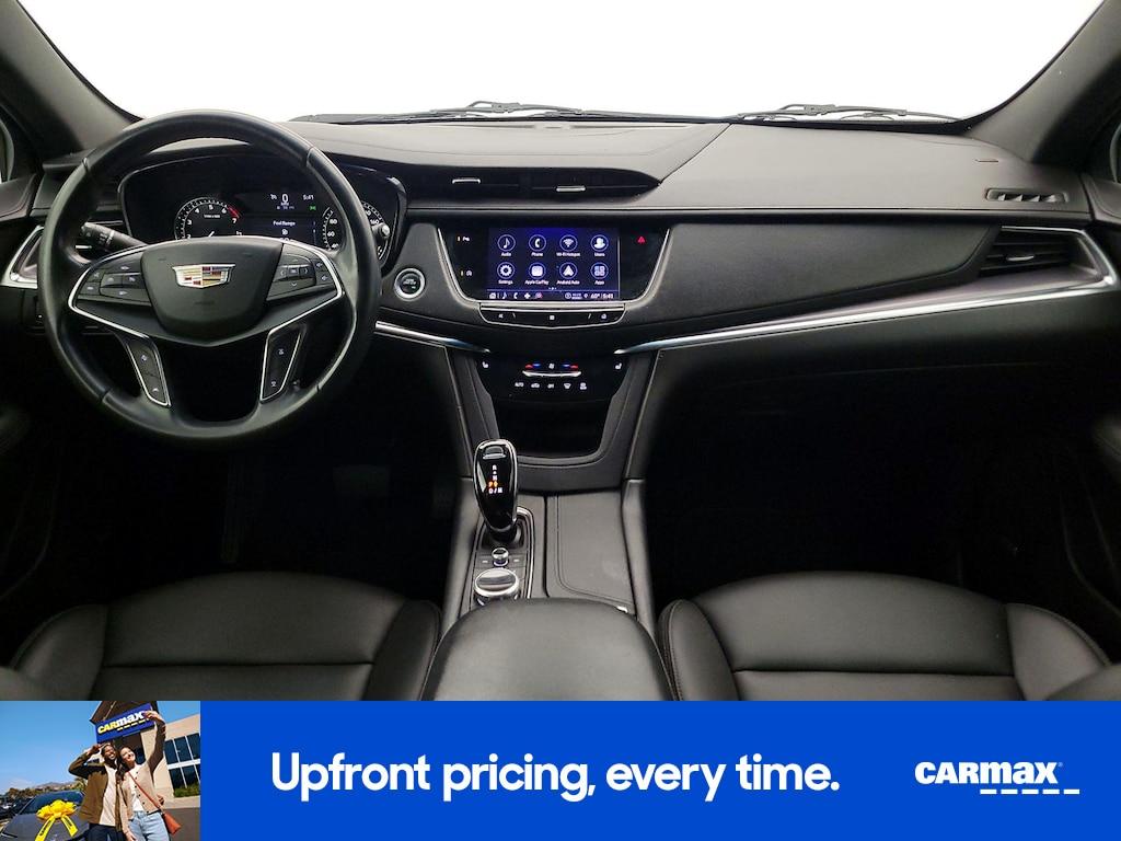 used 2021 Cadillac XT5 car, priced at $23,998