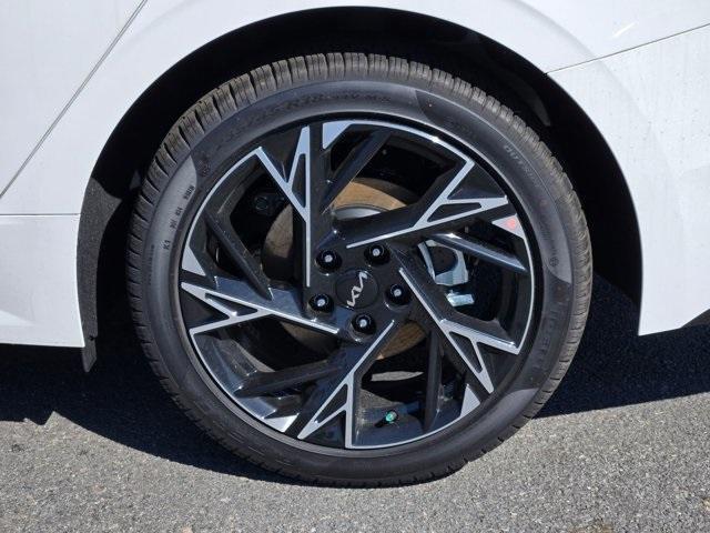 new 2026 Kia K5 car, priced at $29,095