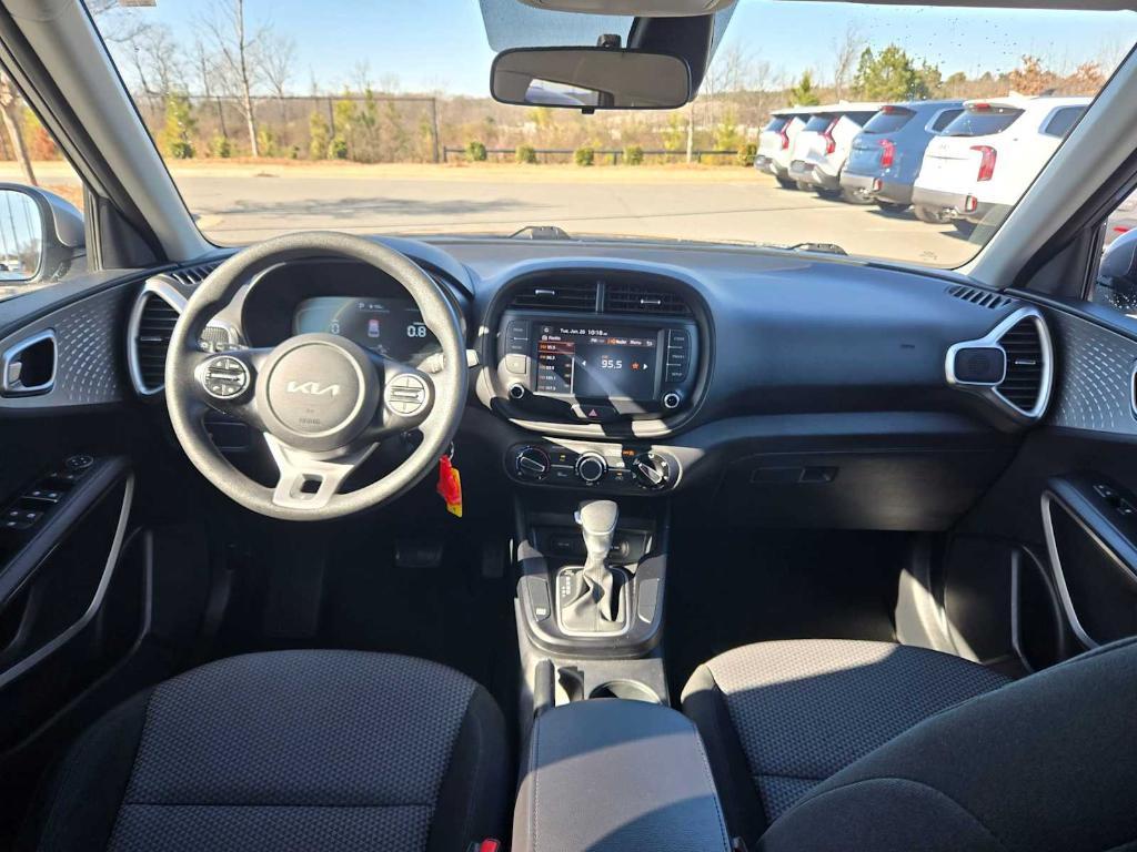 used 2024 Kia Soul car, priced at $16,121