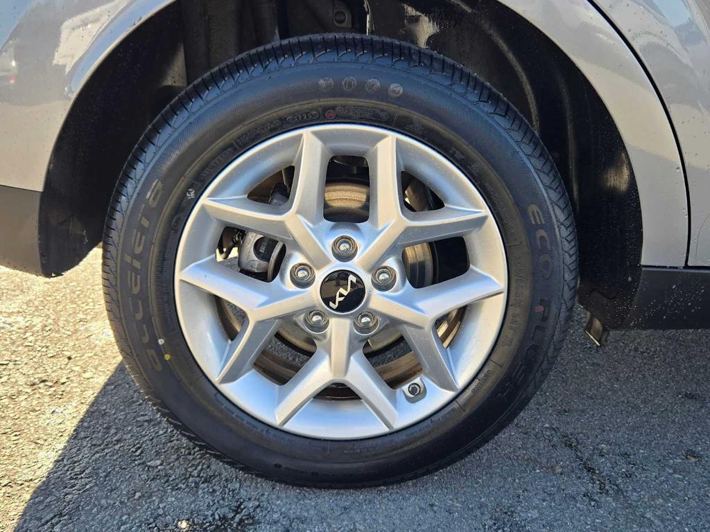 used 2024 Kia Soul car, priced at $16,121