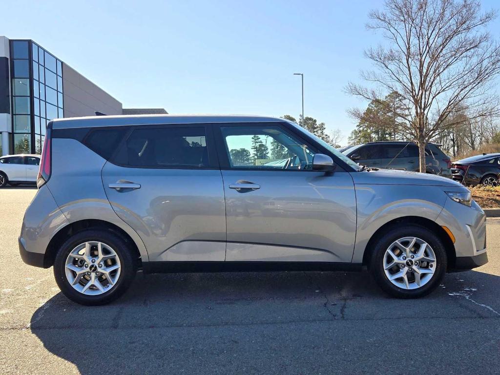 used 2024 Kia Soul car, priced at $16,121