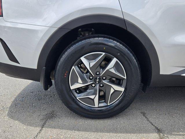 used 2022 Kia Sorento Hybrid car, priced at $21,306