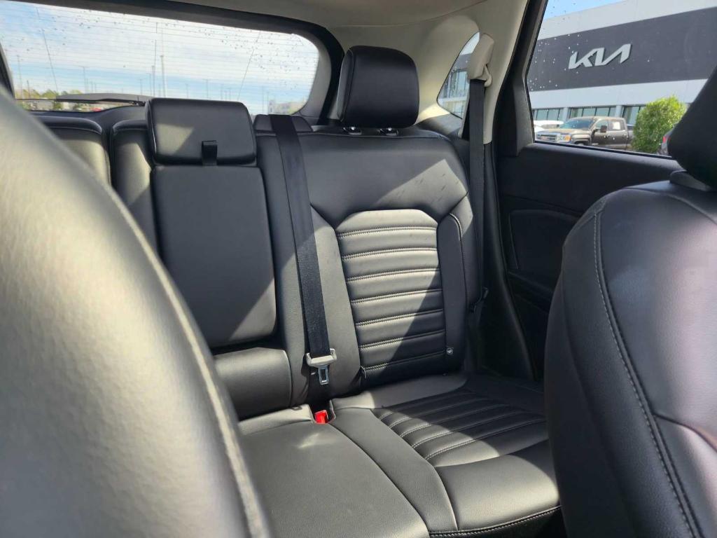 used 2022 Ford Edge car, priced at $20,117