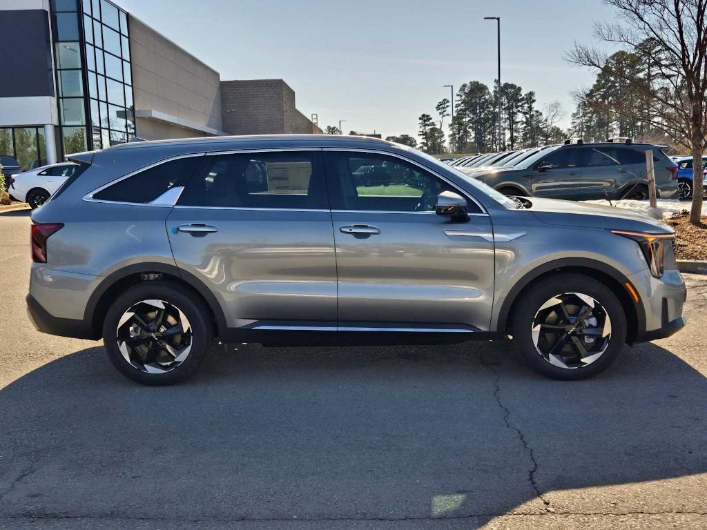 new 2026 Kia Sorento Hybrid car, priced at $38,332