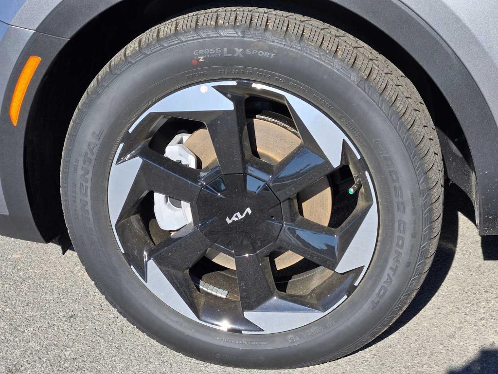 new 2026 Kia Sorento Hybrid car, priced at $38,332