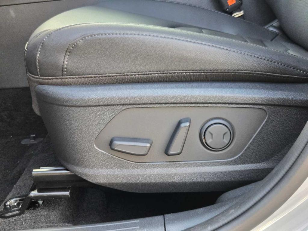 new 2027 Kia Sportage Hybrid car, priced at $43,324