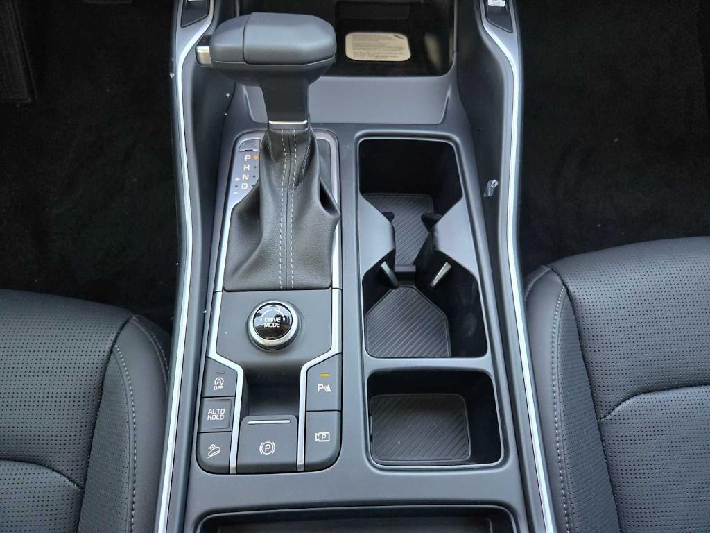 new 2026 Kia Sorento car, priced at $38,134