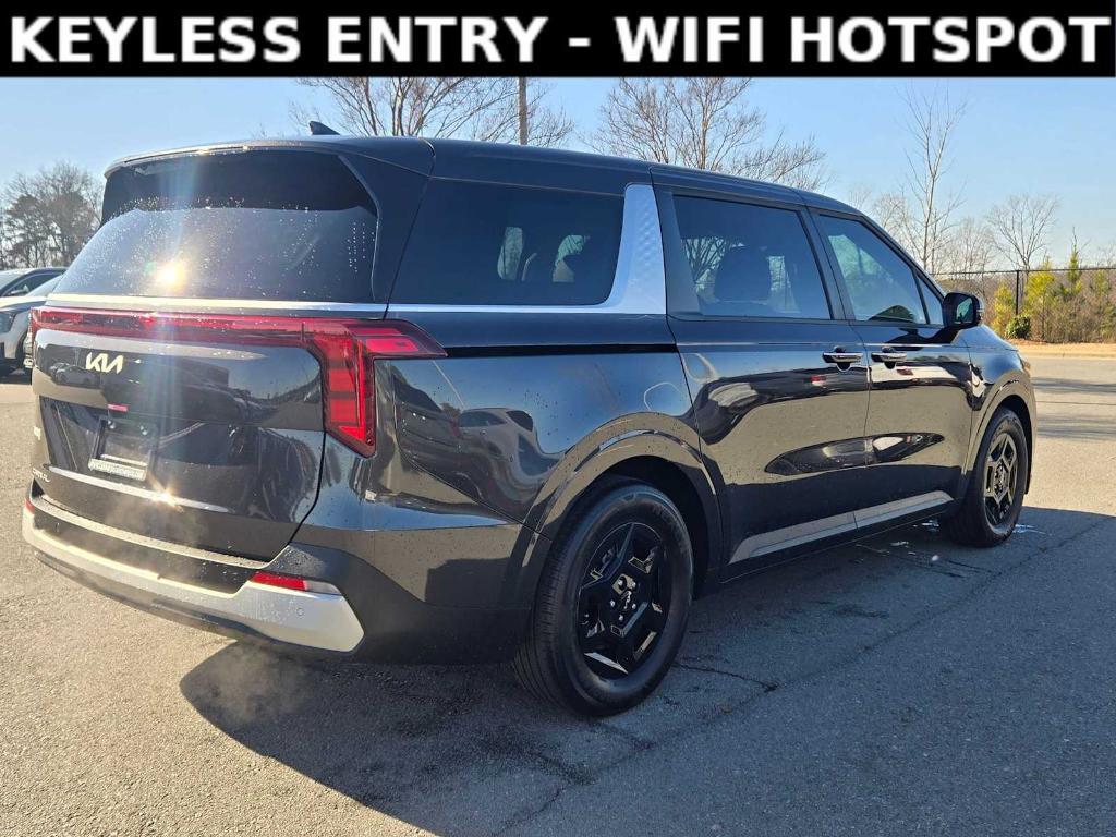 used 2025 Kia Carnival car, priced at $35,268