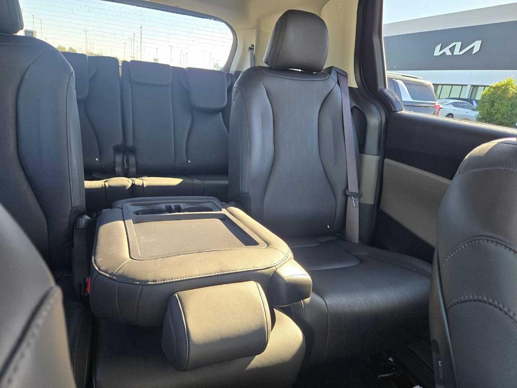 used 2025 Kia Carnival car, priced at $35,268