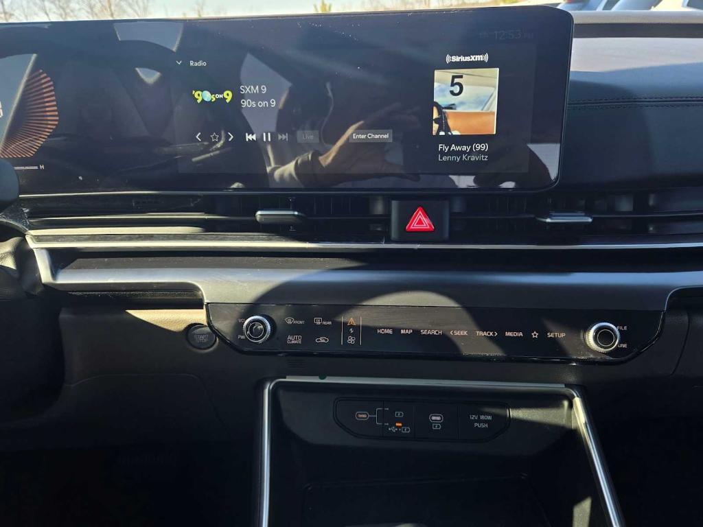 used 2025 Kia Carnival car, priced at $35,268