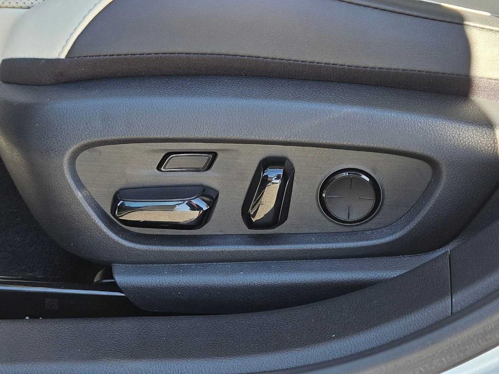 used 2023 Lexus ES 300h car, priced at $43,081