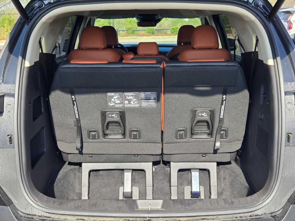 new 2026 Kia Carnival car, priced at $41,573
