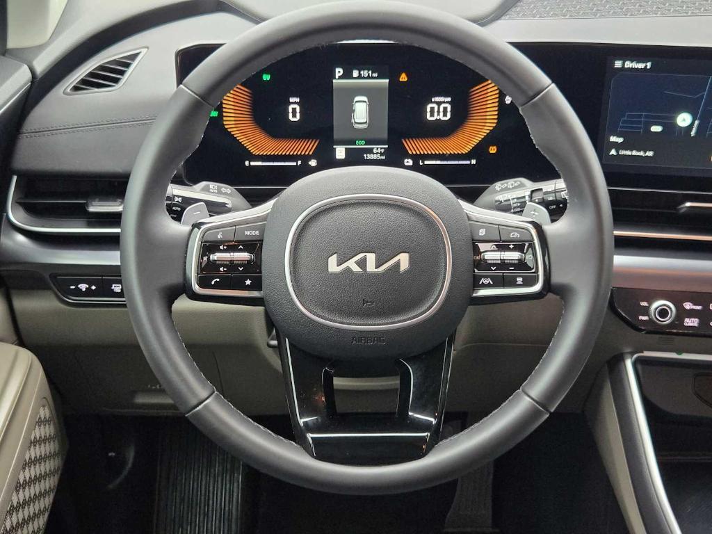 used 2025 Kia Carnival Hybrid car, priced at $35,918