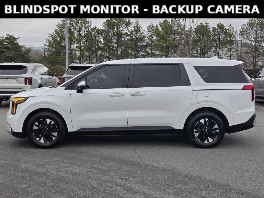 used 2025 Kia Carnival Hybrid car, priced at $35,918