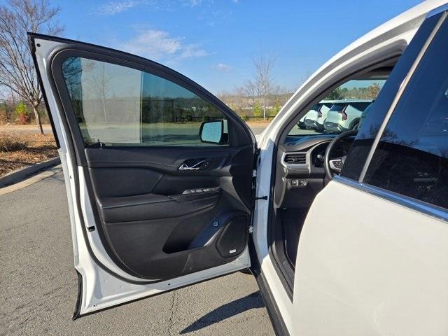 used 2023 GMC Acadia car, priced at $20,126