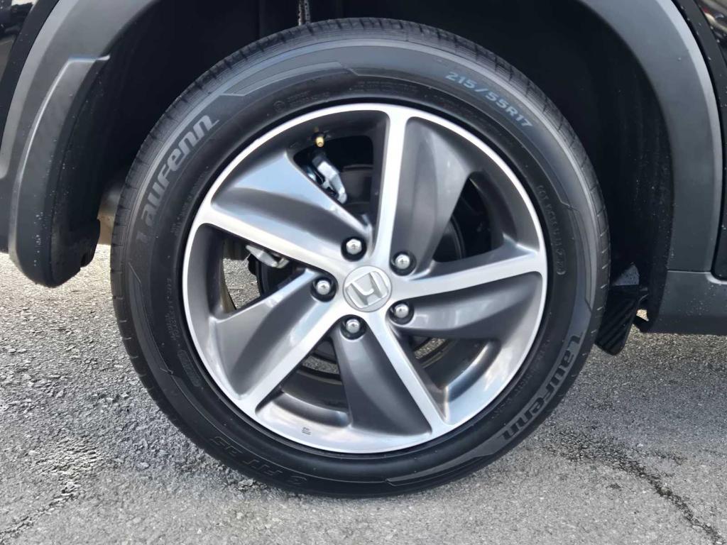 used 2021 Honda HR-V car, priced at $17,106