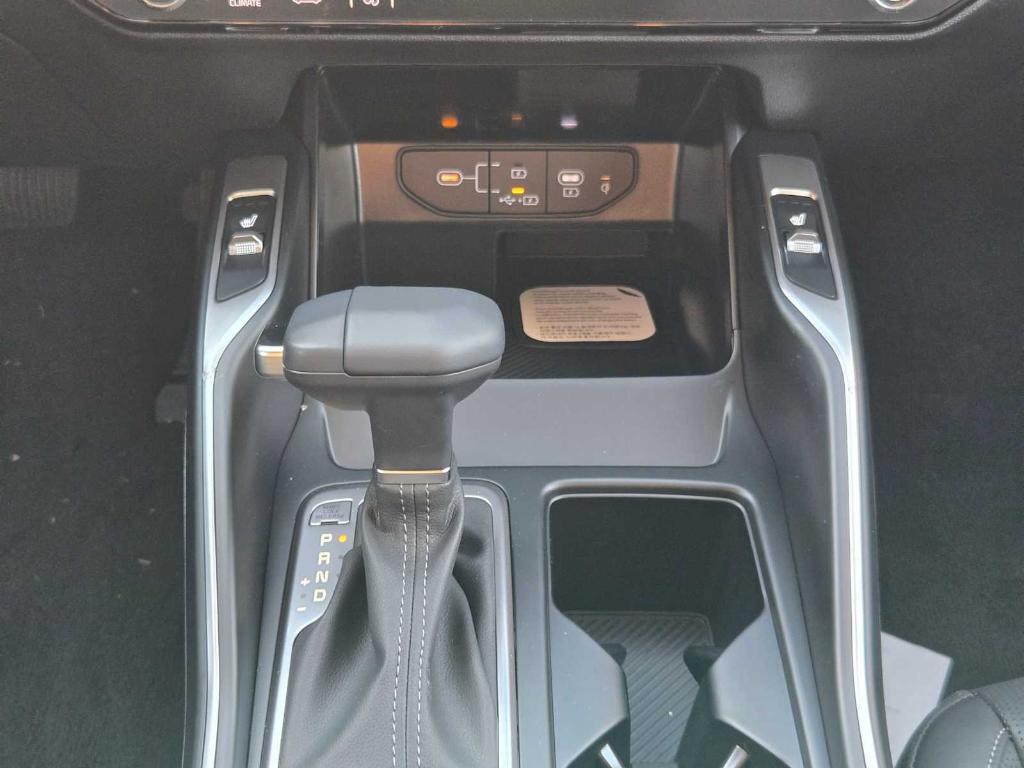 new 2026 Kia Sorento car, priced at $35,216