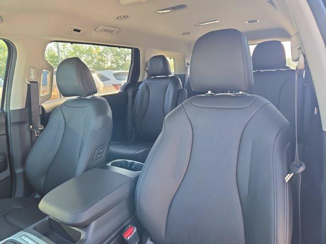 new 2027 Kia Carnival car, priced at $44,809