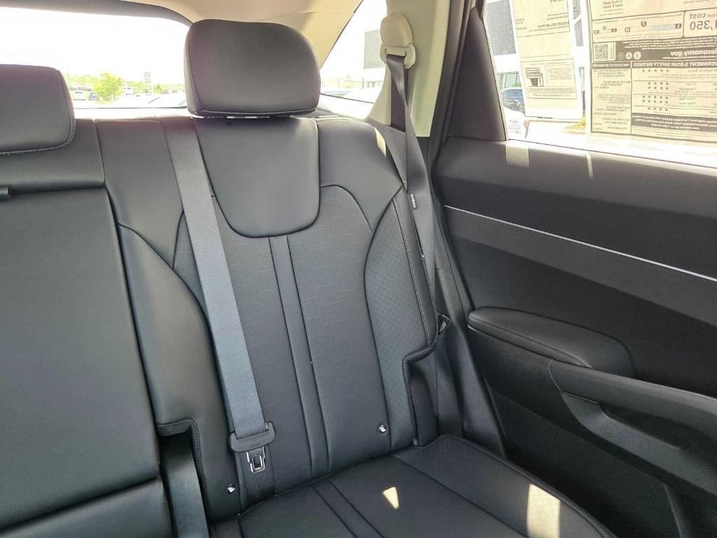 new 2026 Kia Sorento Hybrid car, priced at $35,921