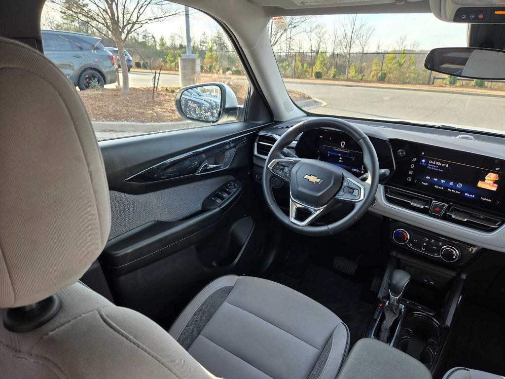 used 2024 Chevrolet TrailBlazer car, priced at $20,112