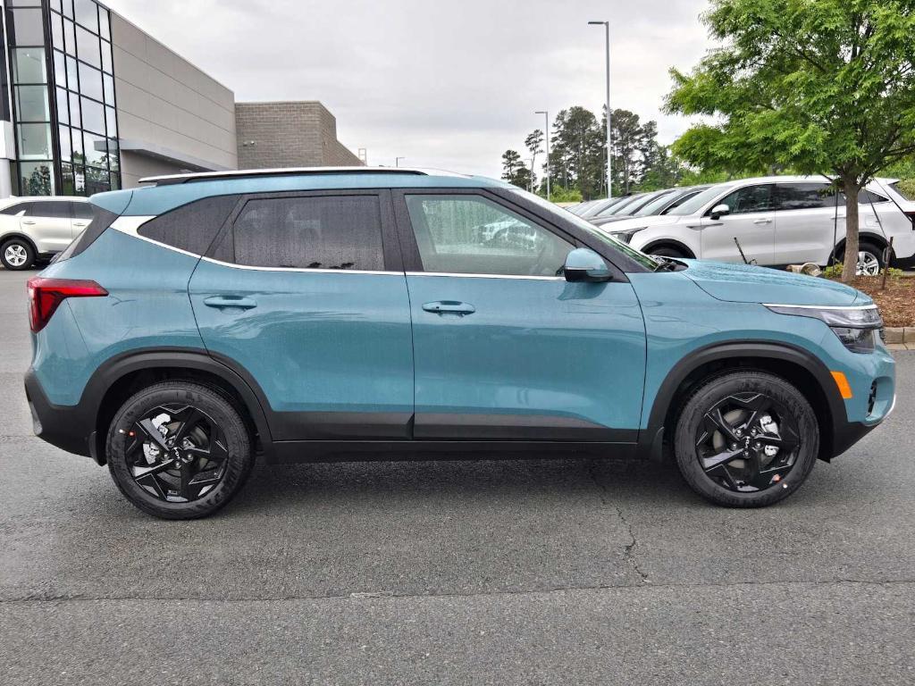 new 2026 Kia Seltos car, priced at $28,002