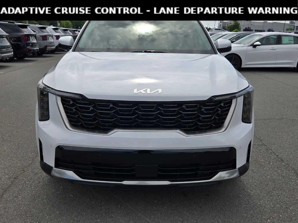 used 2025 Kia Sorento car, priced at $29,986