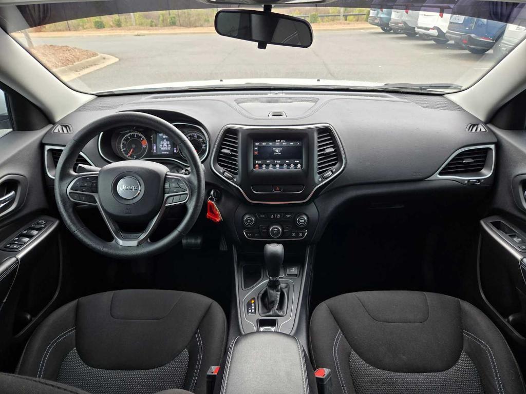 used 2019 Jeep Cherokee car, priced at $16,074