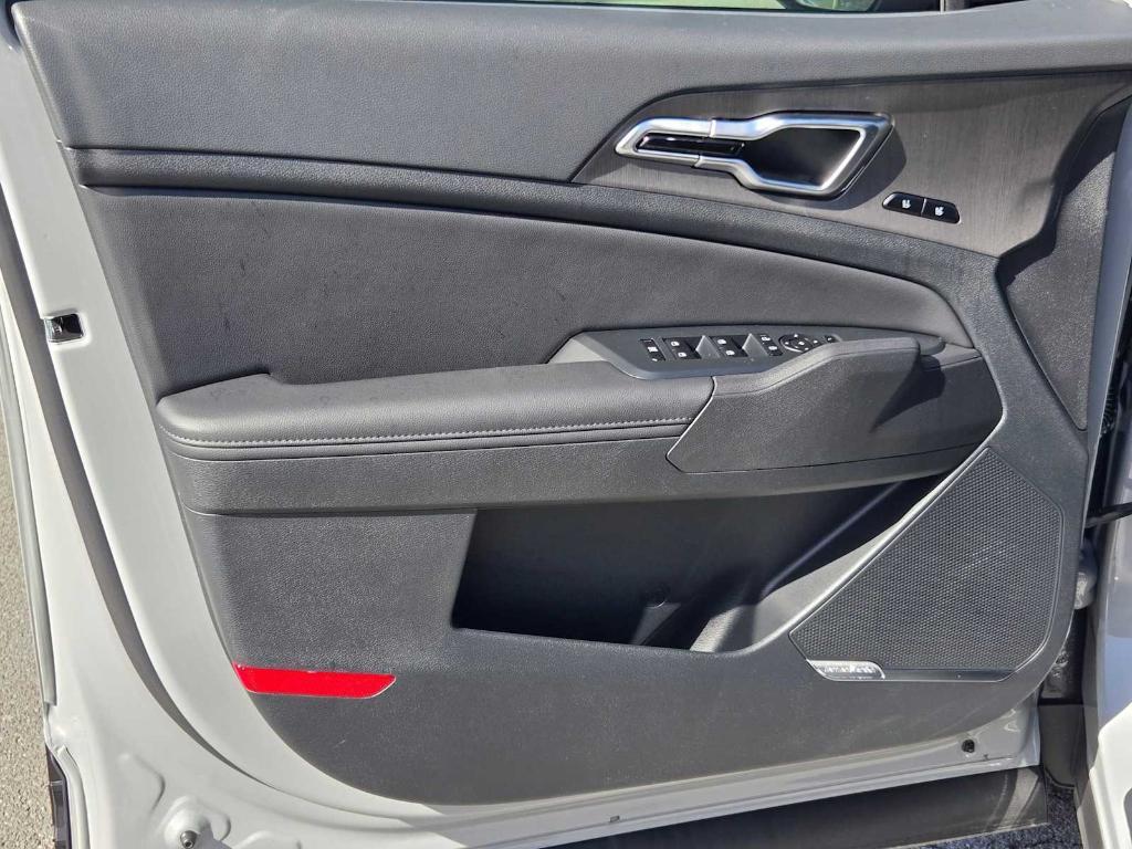 new 2026 Kia Sportage car, priced at $40,096