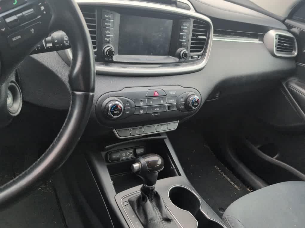 used 2017 Kia Sorento car, priced at $10,116