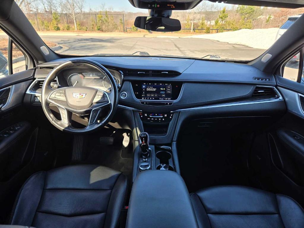 used 2023 Cadillac XT5 car, priced at $24,813