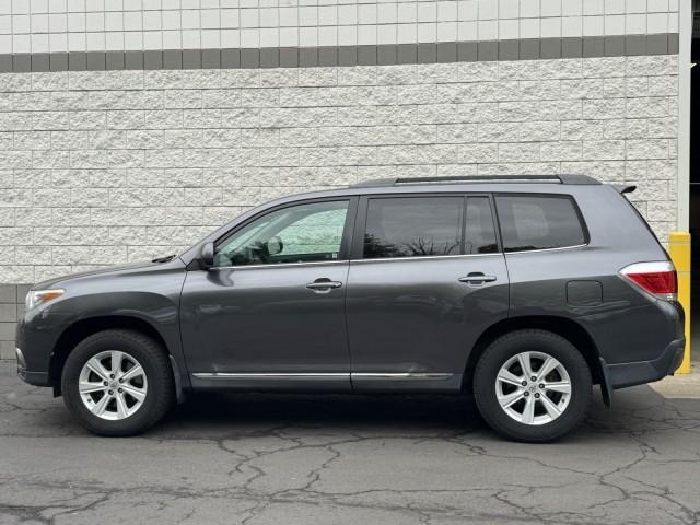 used 2013 Toyota Highlander car, priced at $16,500