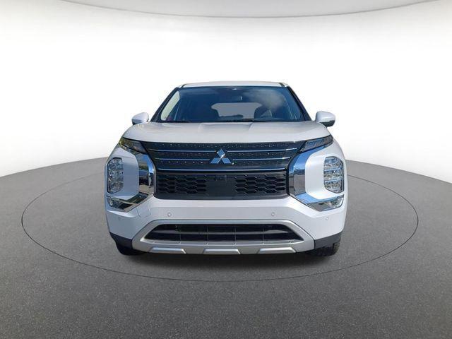 used 2024 Mitsubishi Outlander car, priced at $22,300