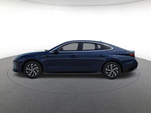 new 2026 Hyundai Sonata Hybrid car, priced at $27,832