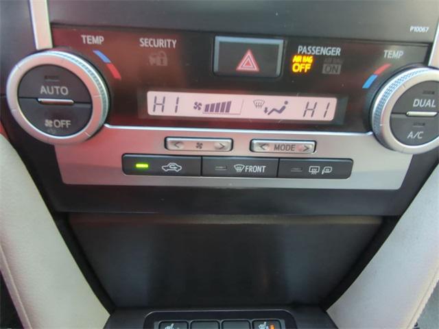 used 2012 Toyota Camry Hybrid car, priced at $10,000