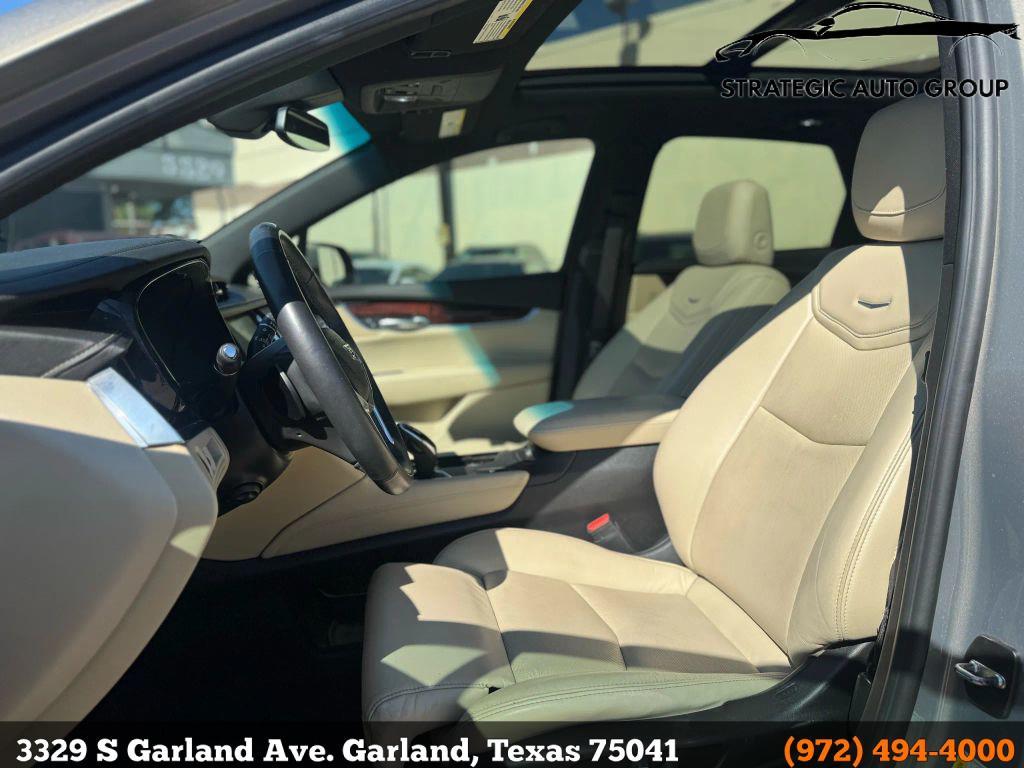 used 2017 Cadillac XT5 car, priced at $11,999