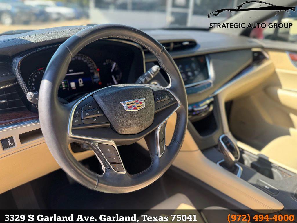 used 2017 Cadillac XT5 car, priced at $11,999